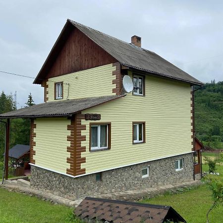 Родинна Оселя Slavske Esterno foto