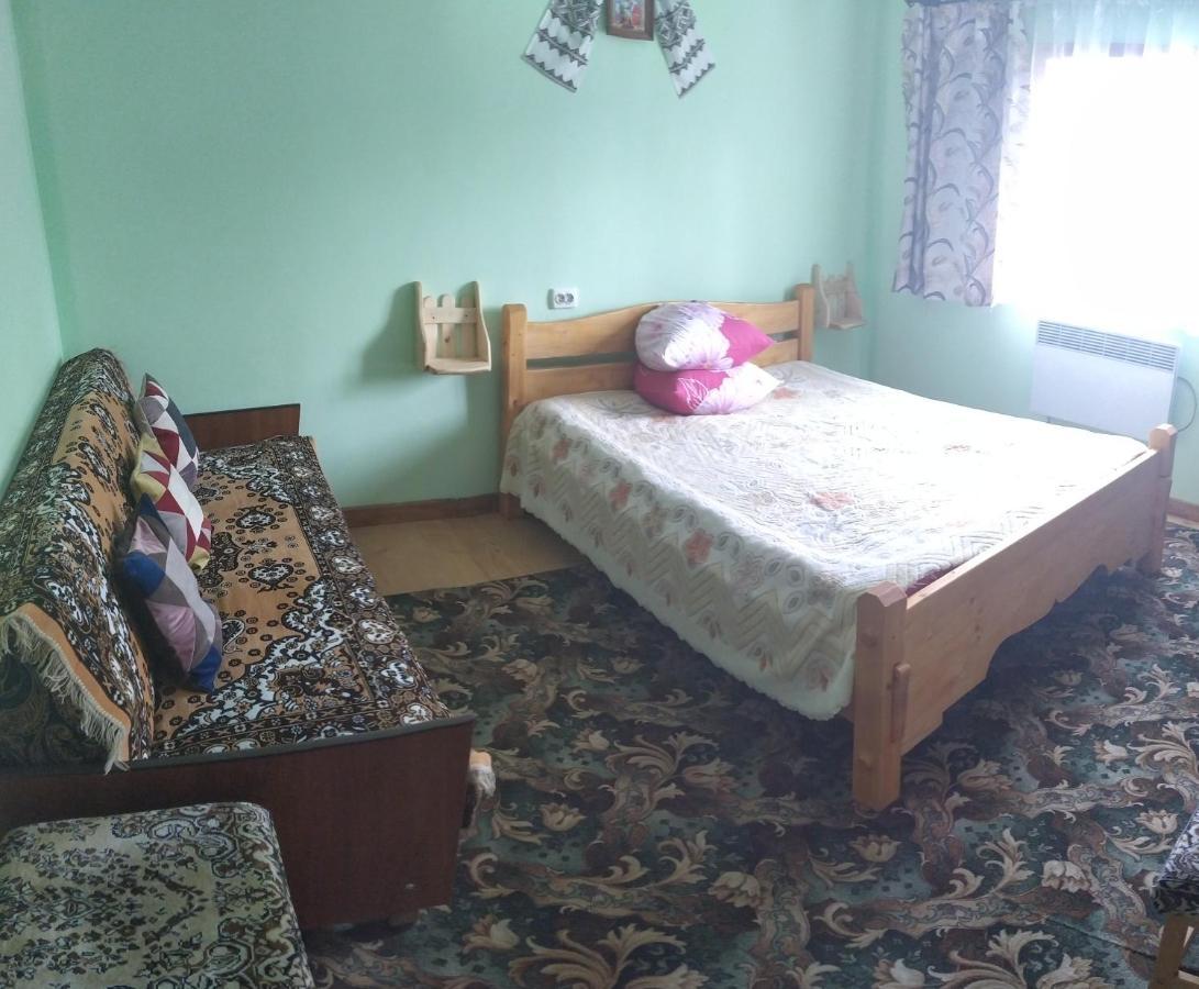 Родинна Оселя Slavske Esterno foto