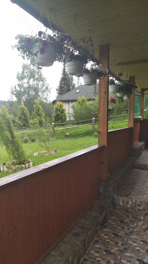Родинна Оселя Slavske Esterno foto