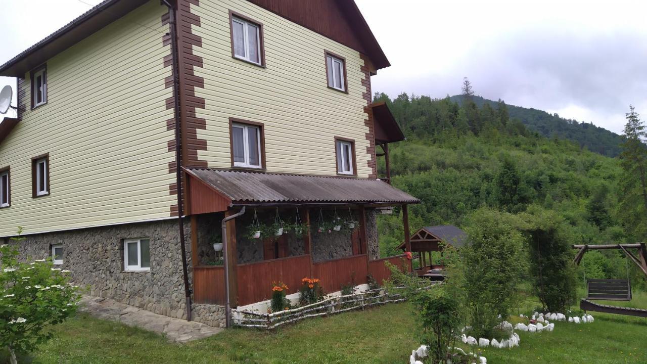 Родинна Оселя Slavske Esterno foto